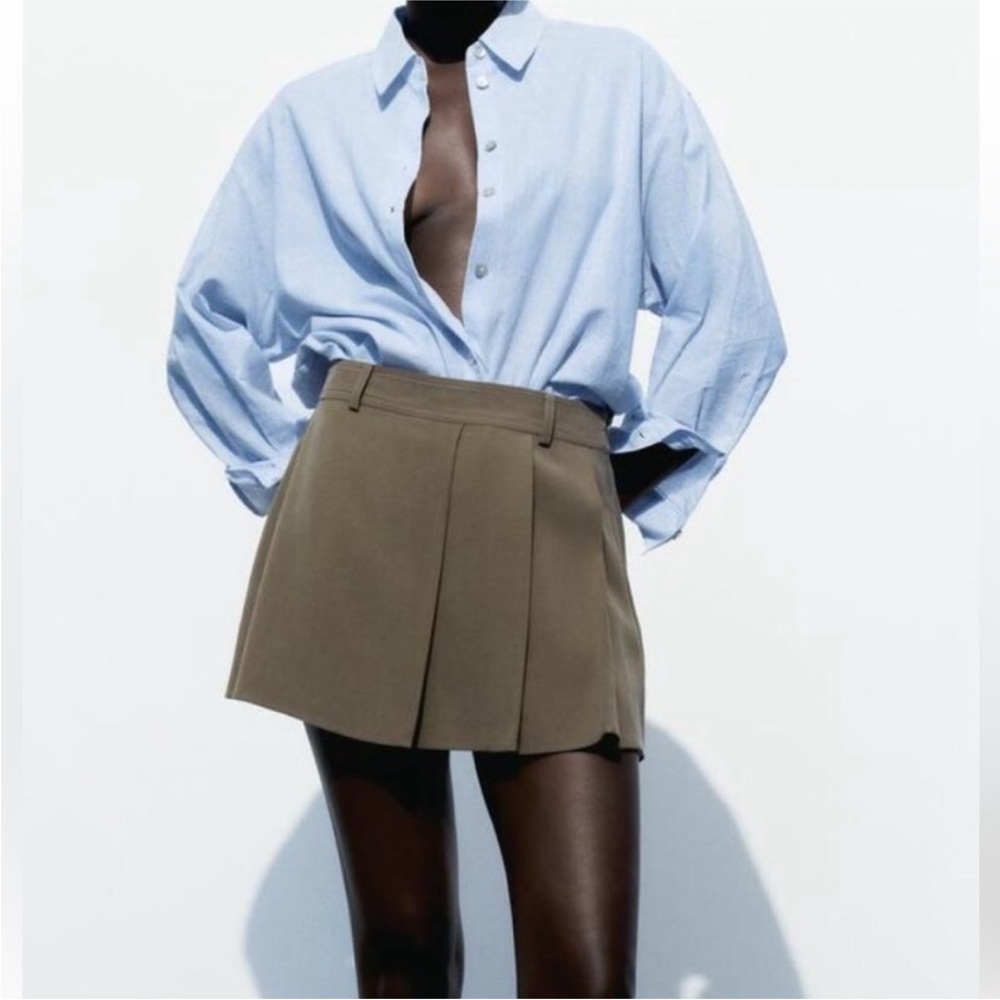 Women's Pleated Mini Skort in Dark Khaki